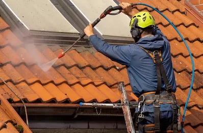 Démoussage et hydrofuge de toiture à Rouvroy